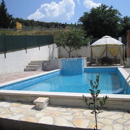 Apartments Nives Supetar Room photo