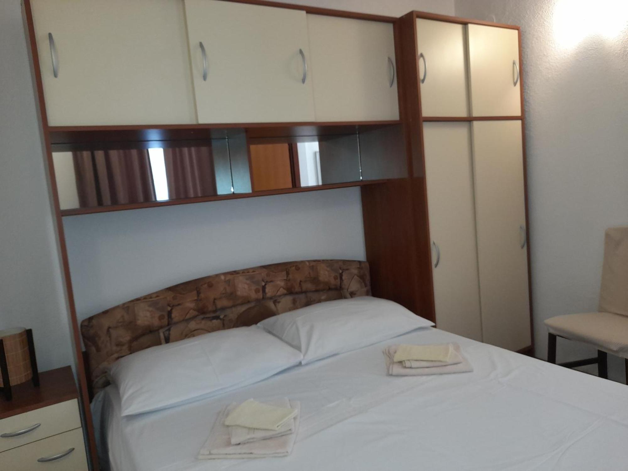 Apartments Nives Supetar Exterior photo